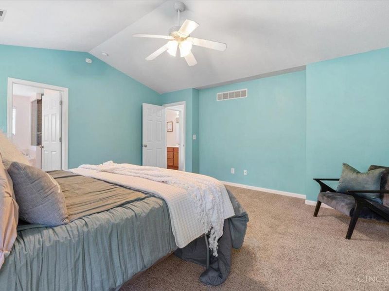 224 Wyndham Drive, Hamilton Twp, OH 45039 Photo 15