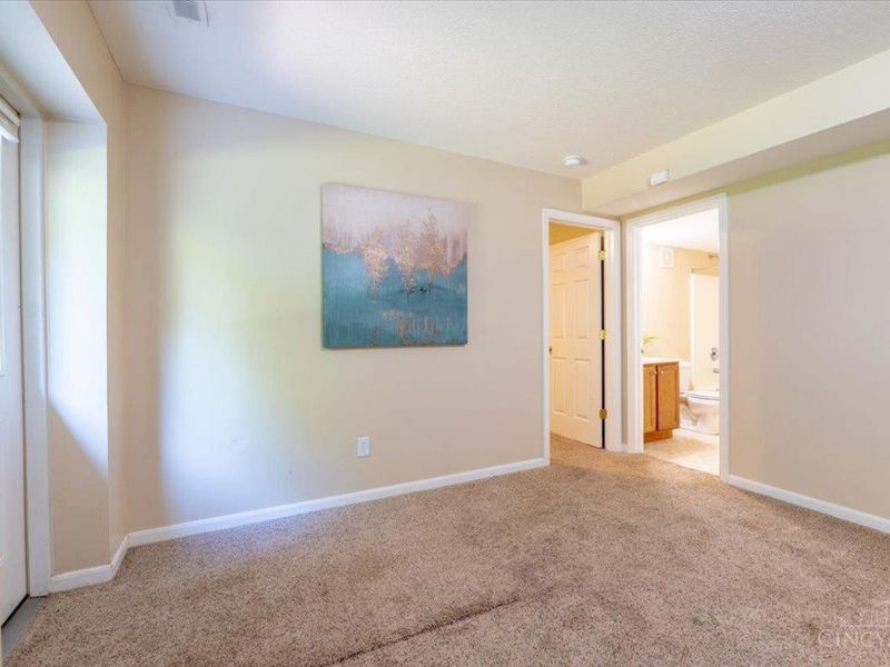 224 Wyndham Drive, Hamilton Twp, OH 45039 Photo 26