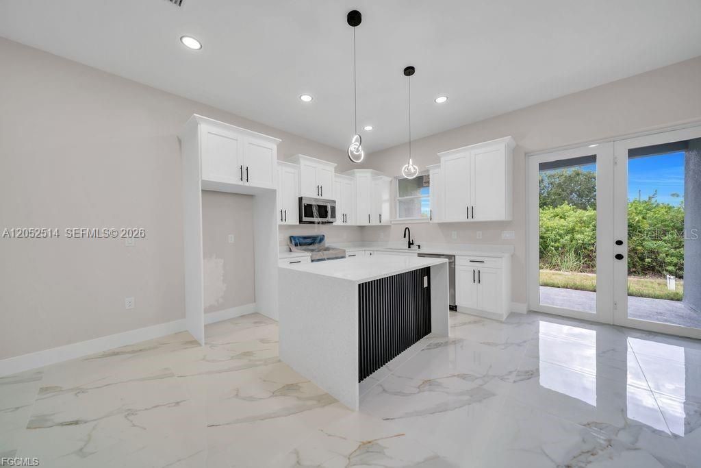 225/227 Homer Ave S, Lehigh Acres, FL 33973 Photo