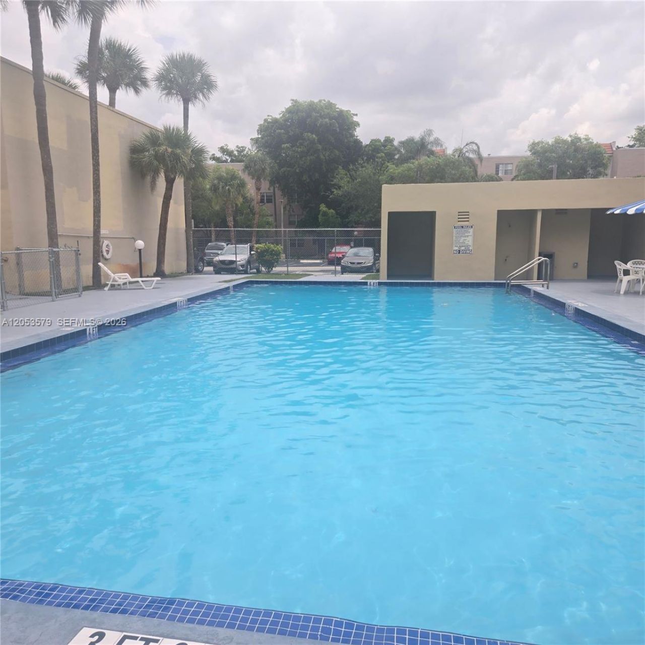 8615 NW 8th St, Unit 414, Miami, FL 33126 Photo