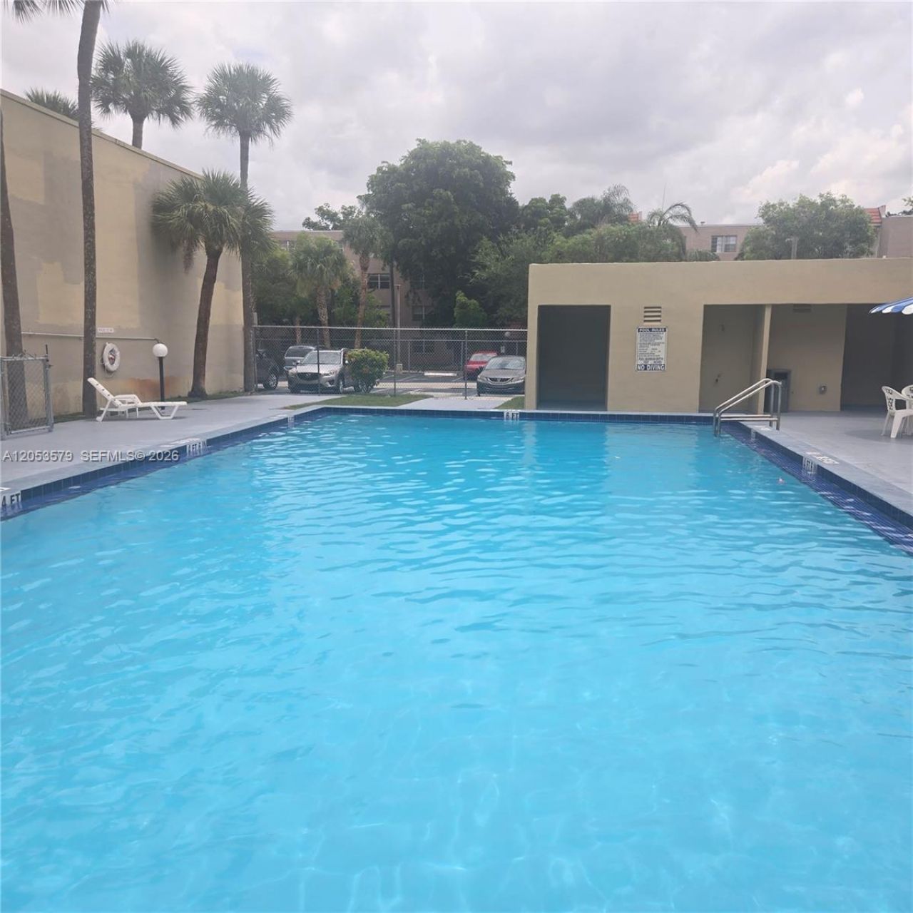 8615 NW 8th St, Unit 414, Miami, FL 33126 Photo