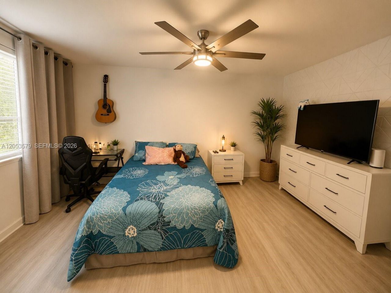 8615 NW 8th St, Unit 414, Miami, FL 33126 Photo