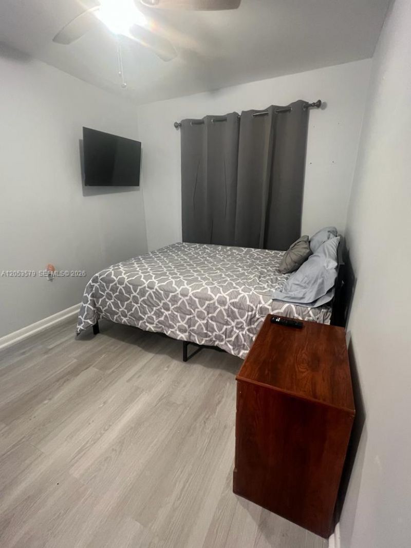 8615 NW 8th St, Unit 414, Miami, FL 33126 Photo