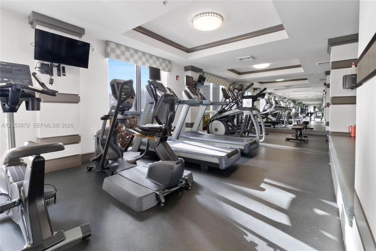 2421 NE 65th St , Unit 217, Fort Lauderdale, FL 33308 Photo