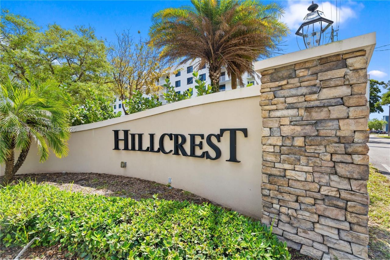 1000 Hillcrest Ct , Unit 214, Hollywood, FL 33021 Photo