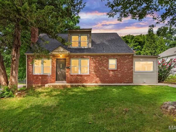 915 Tavalon Avenue, Rock Hill, MO 63119