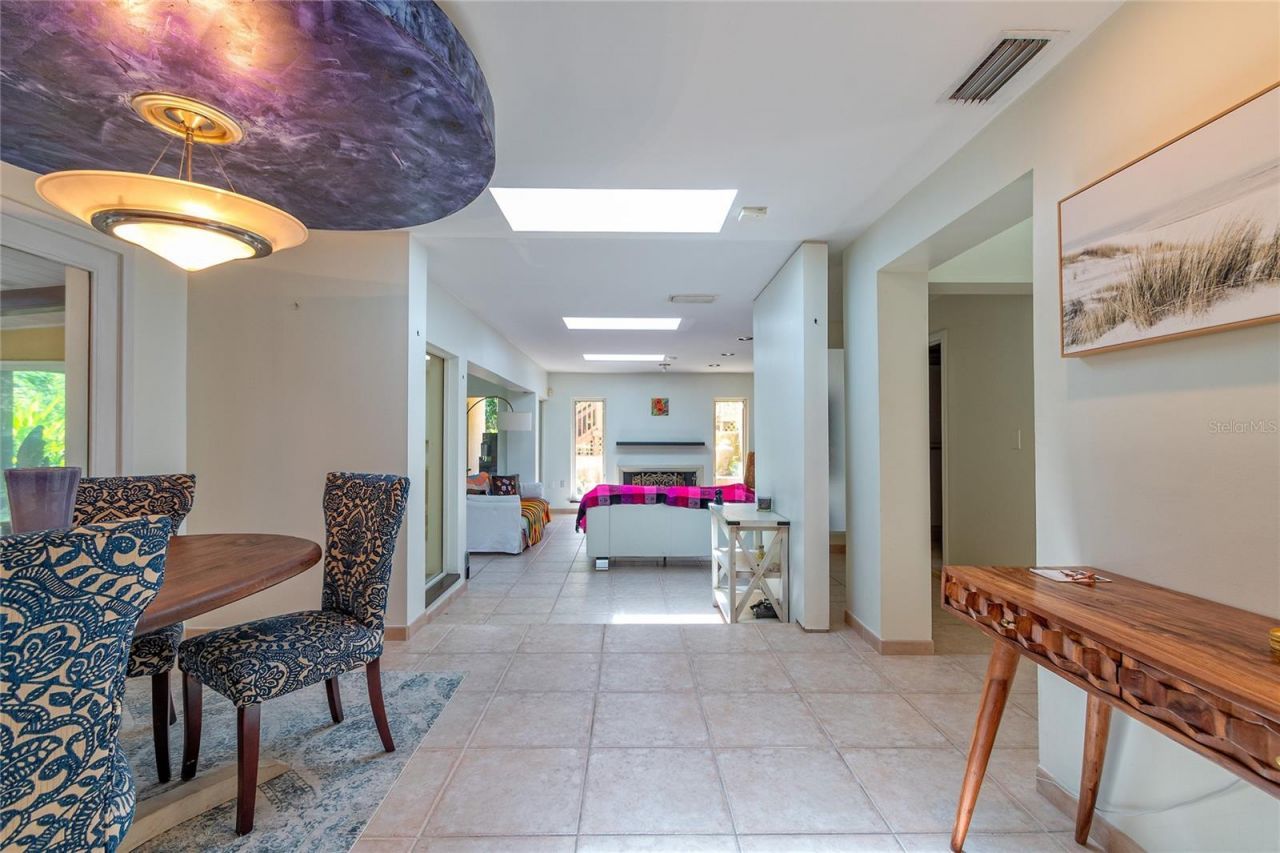 2425 Lake Sue Drive , Orlando, FL 32803 Photo