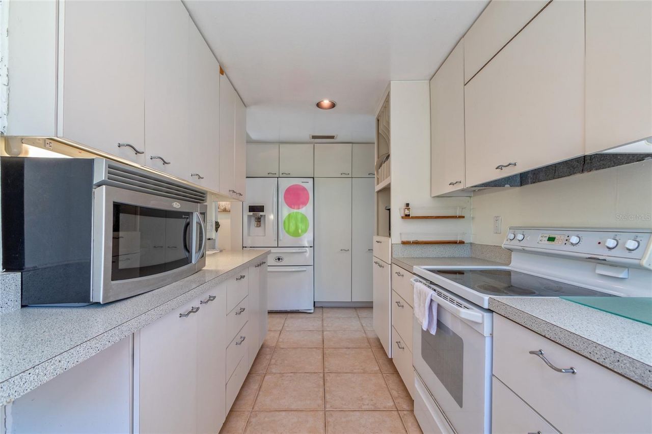 2425 Lake Sue Drive , Orlando, FL 32803 Photo