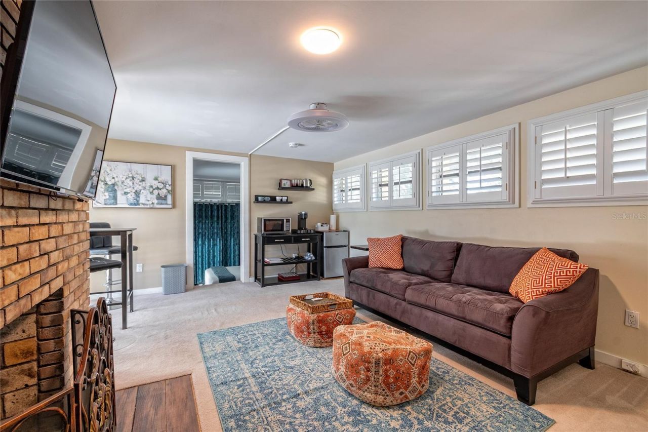 2425 Lake Sue Drive , Orlando, FL 32803 Photo
