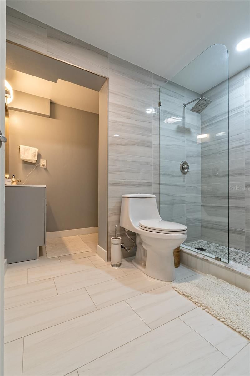 2425 Lake Sue Drive , Orlando, FL 32803 Photo