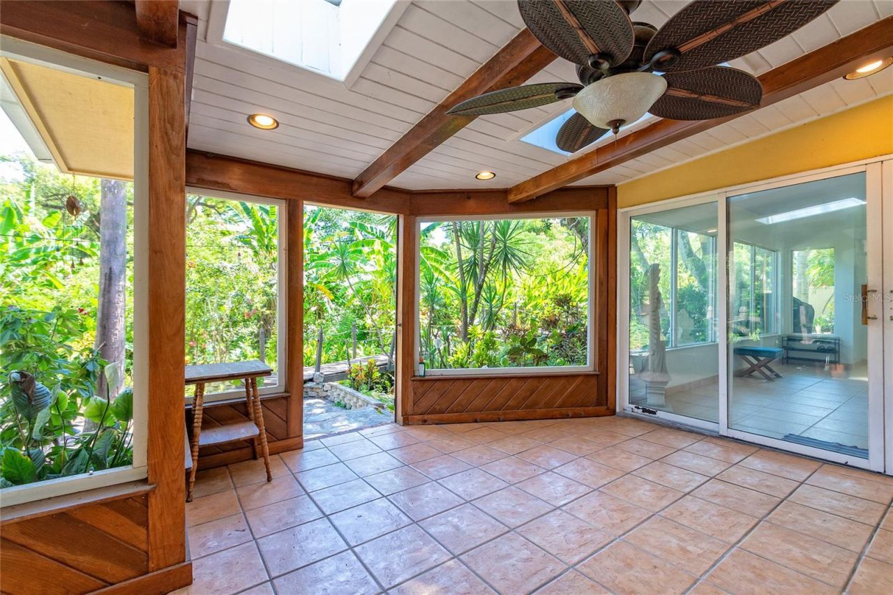2425 Lake Sue Drive , Orlando, FL 32803 Photo