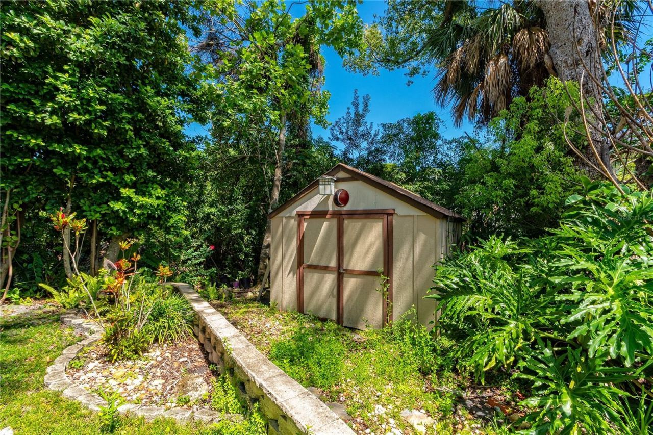 2425 Lake Sue Drive , Orlando, FL 32803 Photo