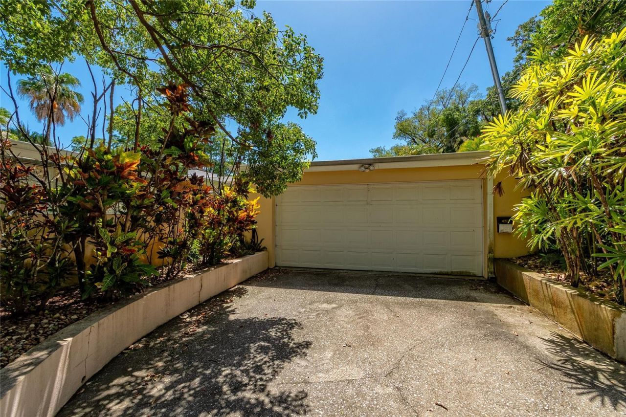 2425 Lake Sue Drive , Orlando, FL 32803 Photo