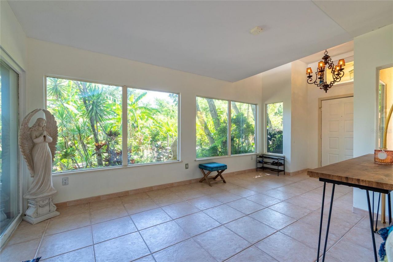 2425 Lake Sue Drive , Orlando, FL 32803 Photo