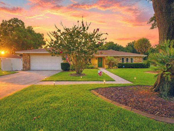 902 CRESTVIEW DRIVE, AUBURNDALE, FL 33823