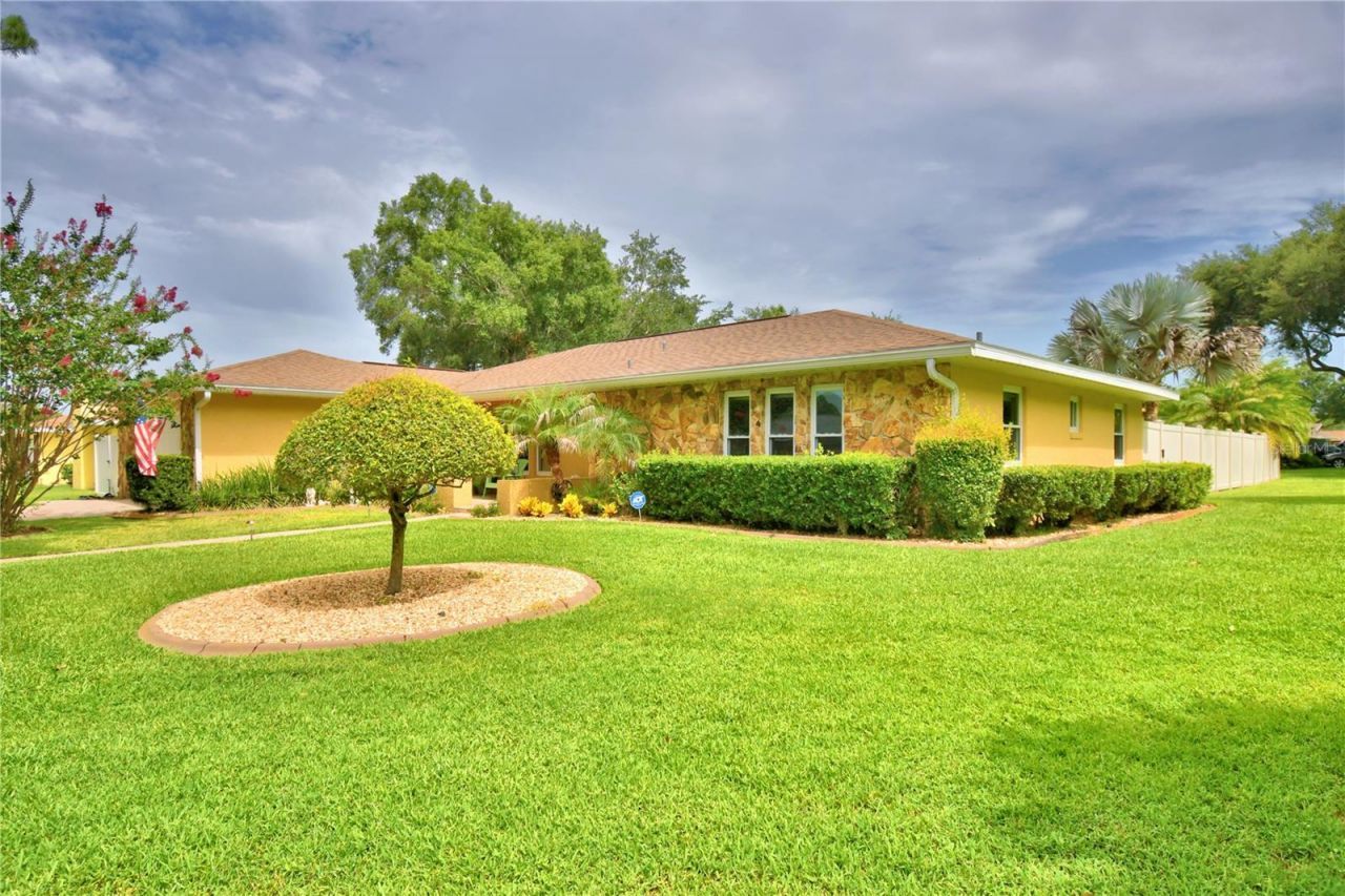 902 Crestview Drive, Auburndale, FL 33823 Photo