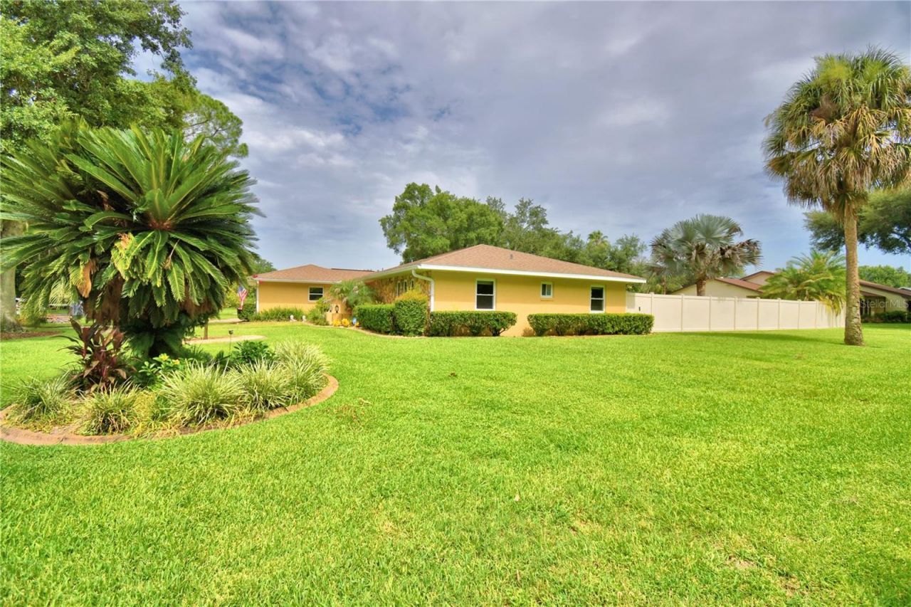 902 Crestview Drive, Auburndale, FL 33823 Photo