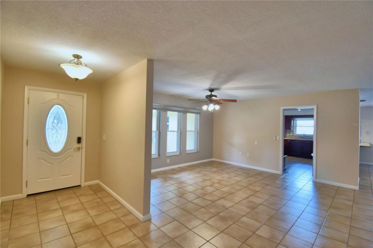 902 Crestview Drive, Auburndale, FL 33823 Photo