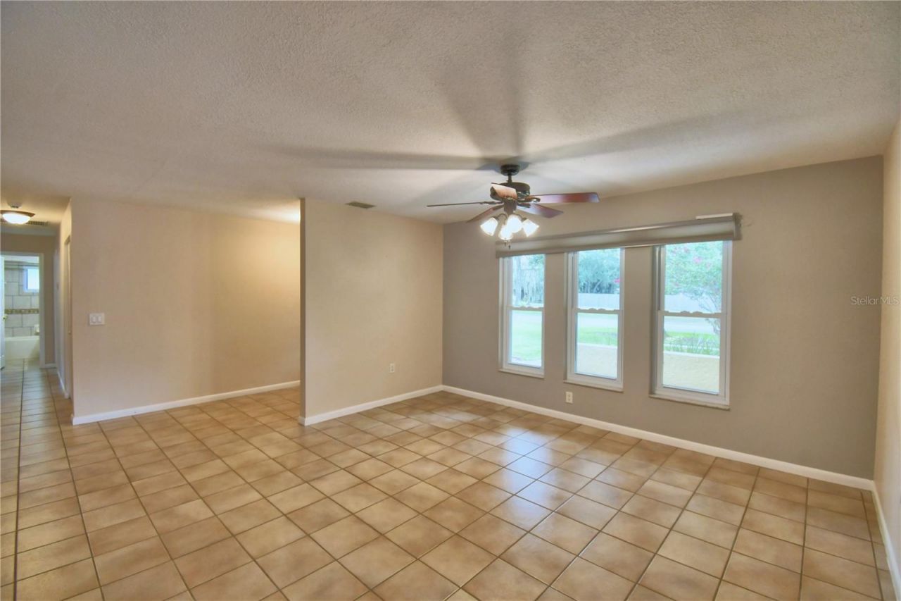 902 Crestview Drive, Auburndale, FL 33823 Photo