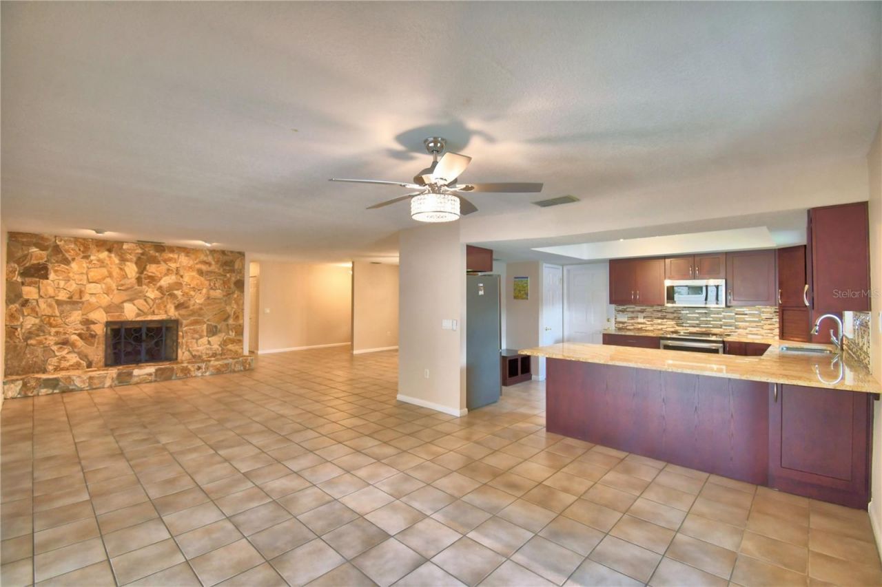 902 Crestview Drive, Auburndale, FL 33823 Photo