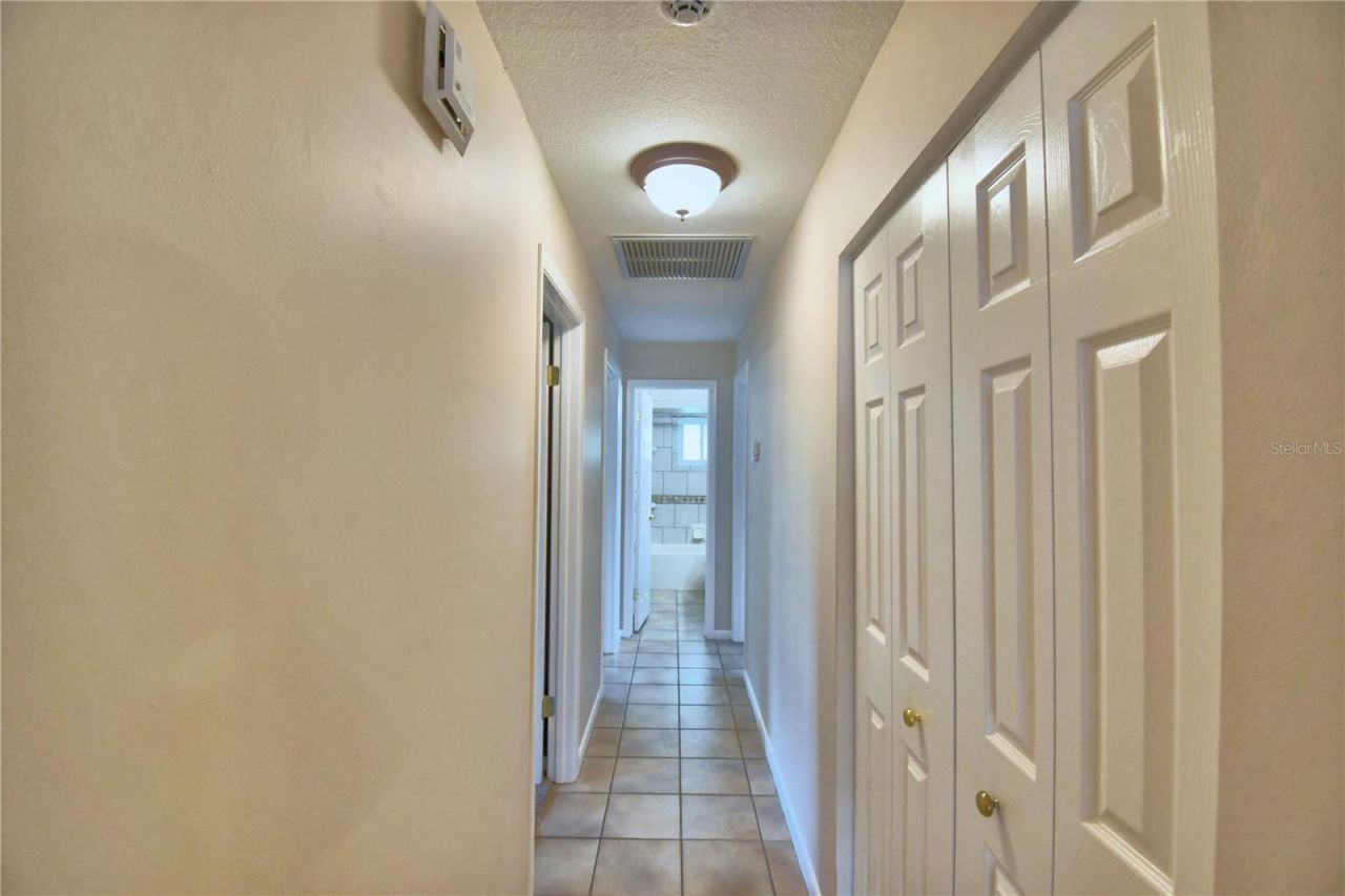 902 Crestview Drive, Auburndale, FL 33823 Photo