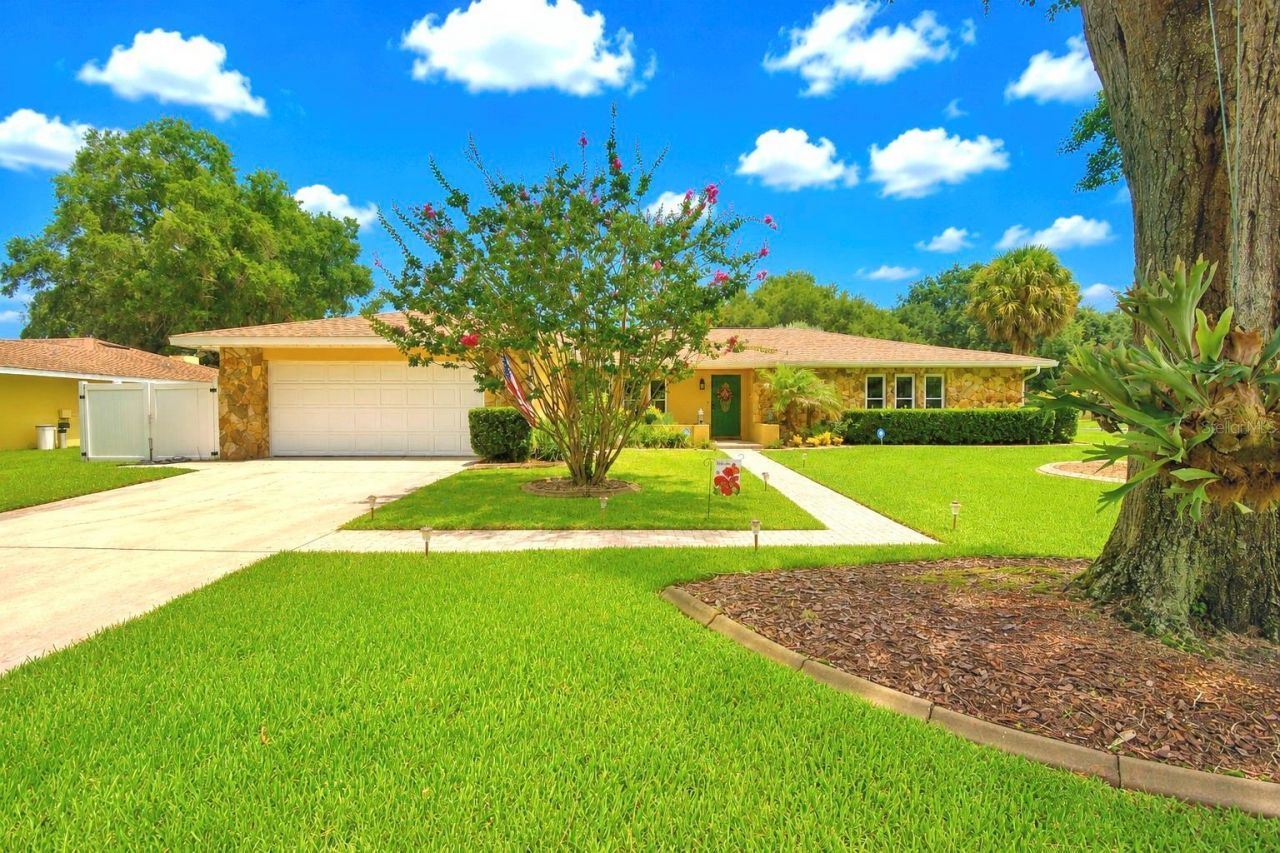 902 Crestview Drive, Auburndale, FL 33823 Photo