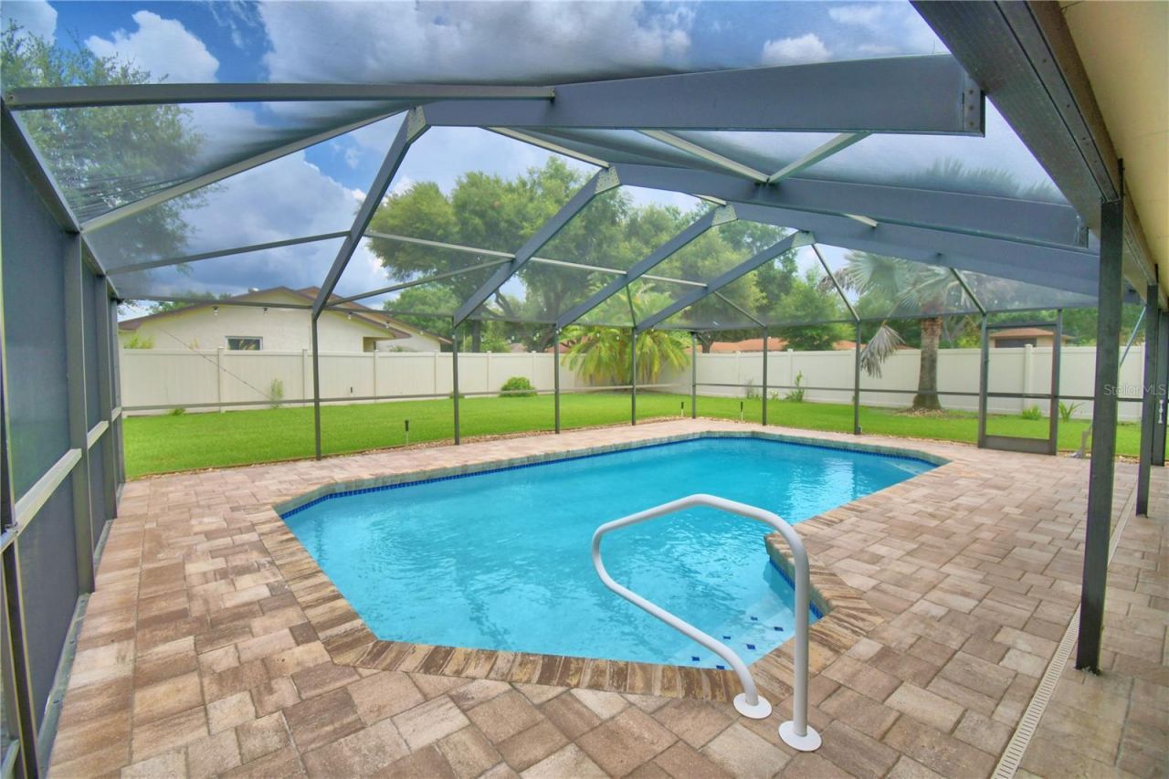 902 Crestview Drive, Auburndale, FL 33823 Photo