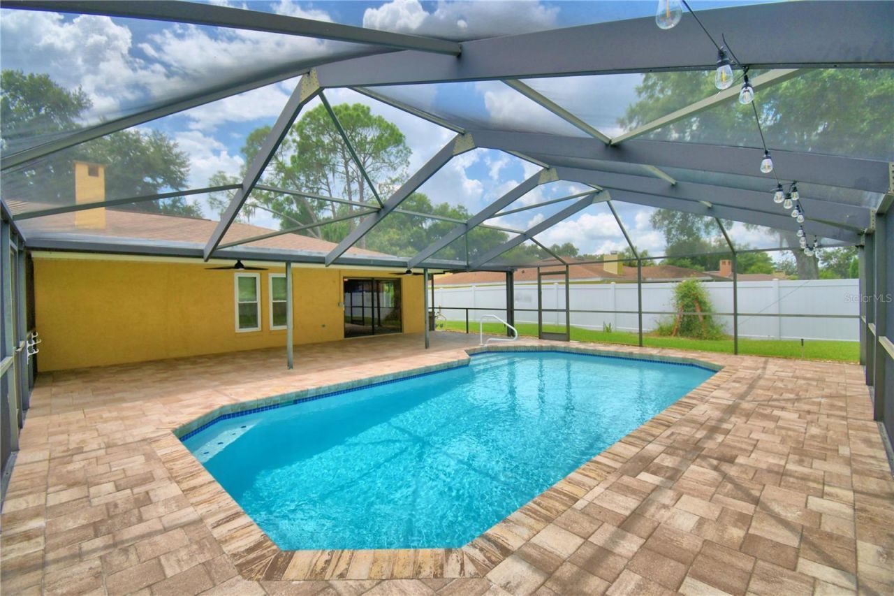 902 Crestview Drive, Auburndale, FL 33823 Photo