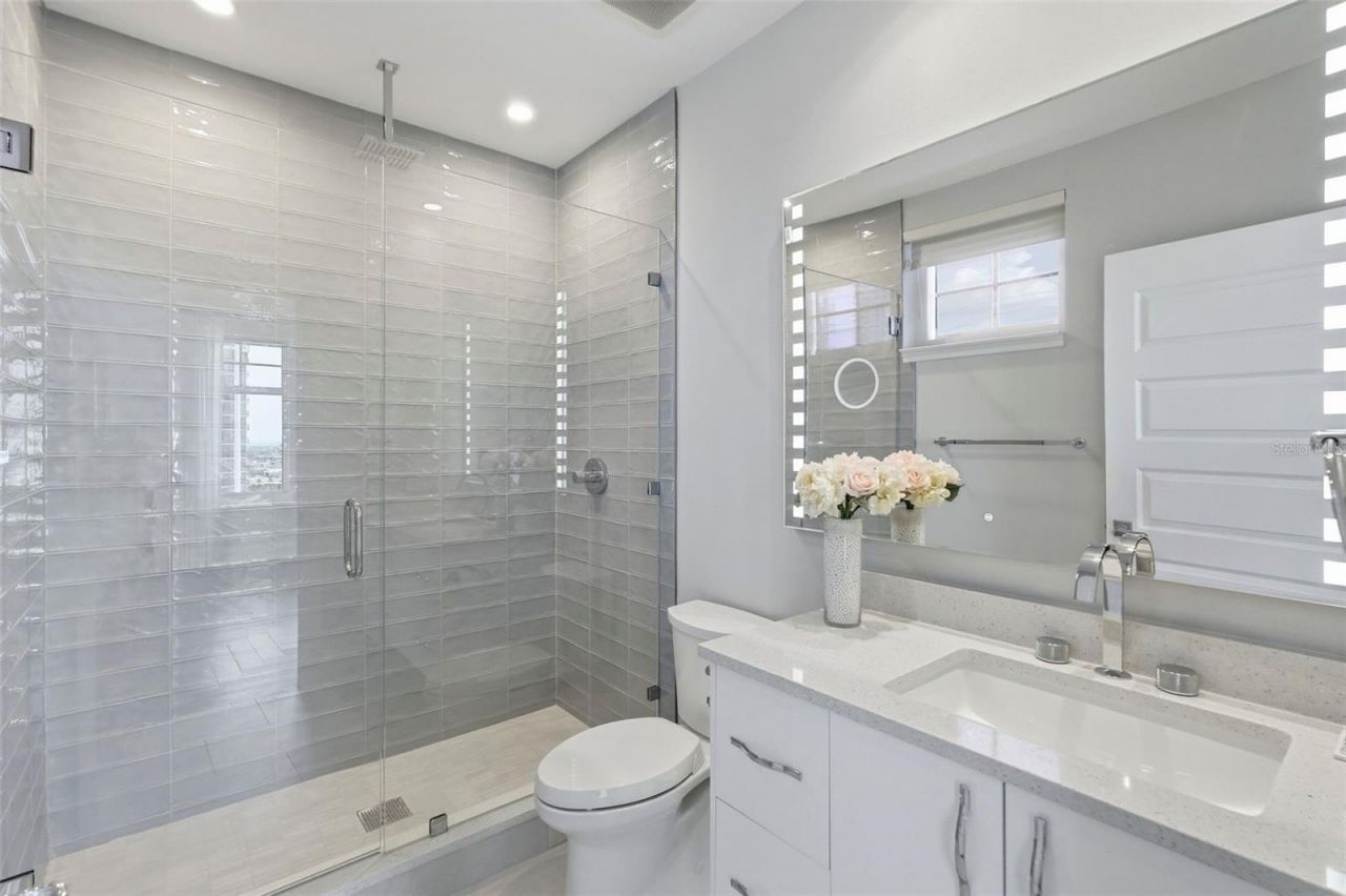 100 Beach Drive Ne, Unit 1900, Saint Petersburg, FL 33701 Photo