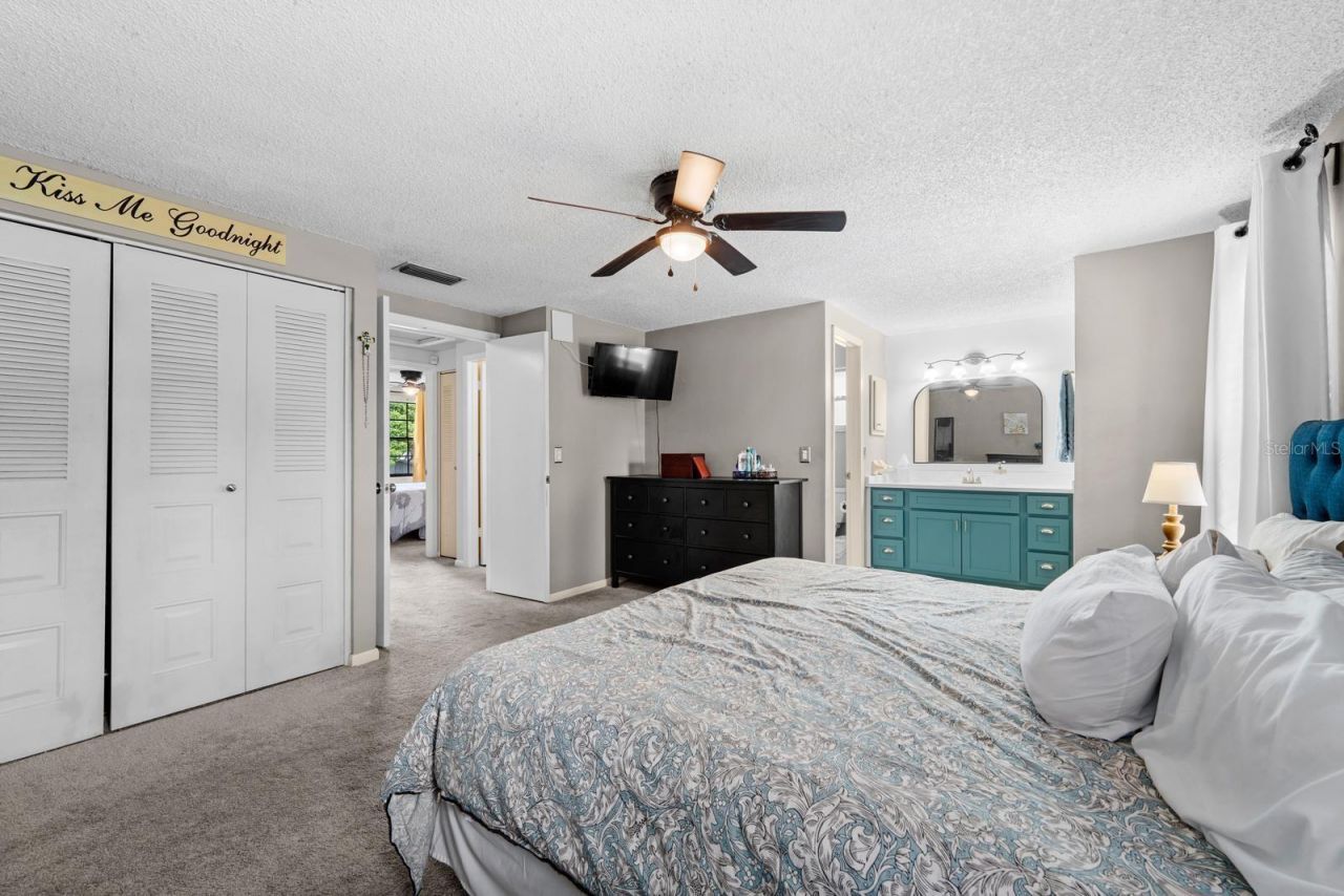 709 Caliente Drive, Brandon, FL 33511 Photo