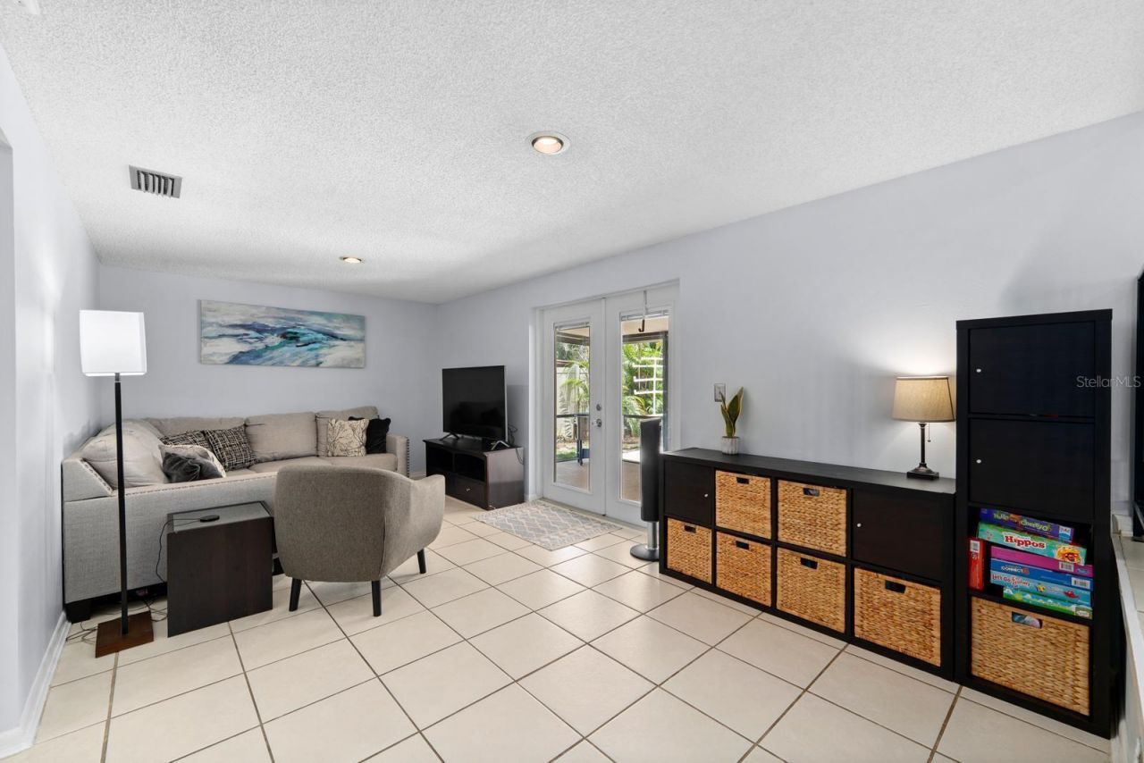 709 Caliente Drive, Brandon, FL 33511 Photo