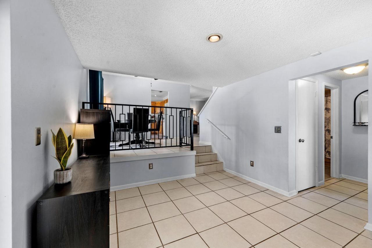 709 Caliente Drive, Brandon, FL 33511 Photo