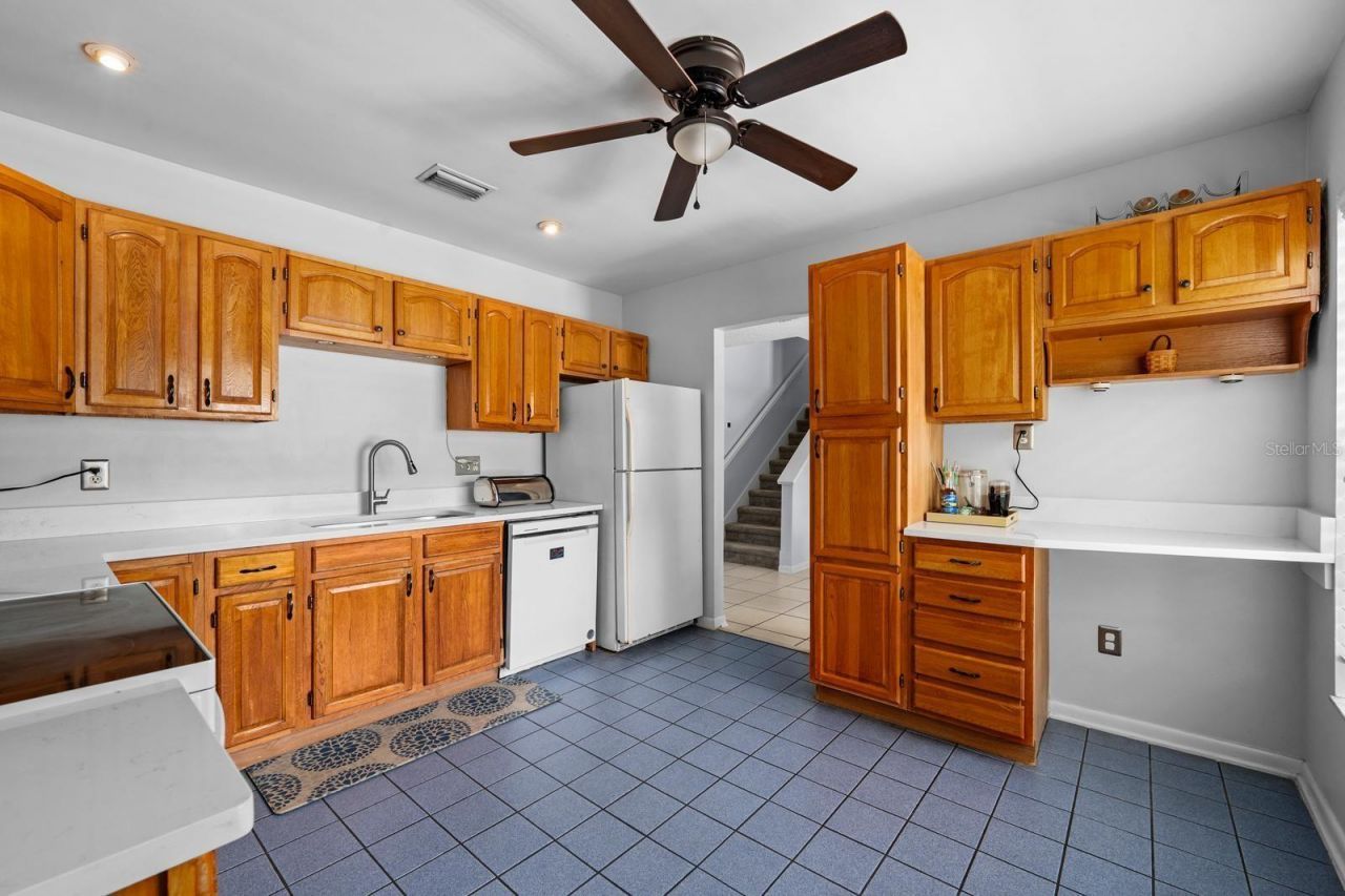 709 Caliente Drive, Brandon, FL 33511 Photo