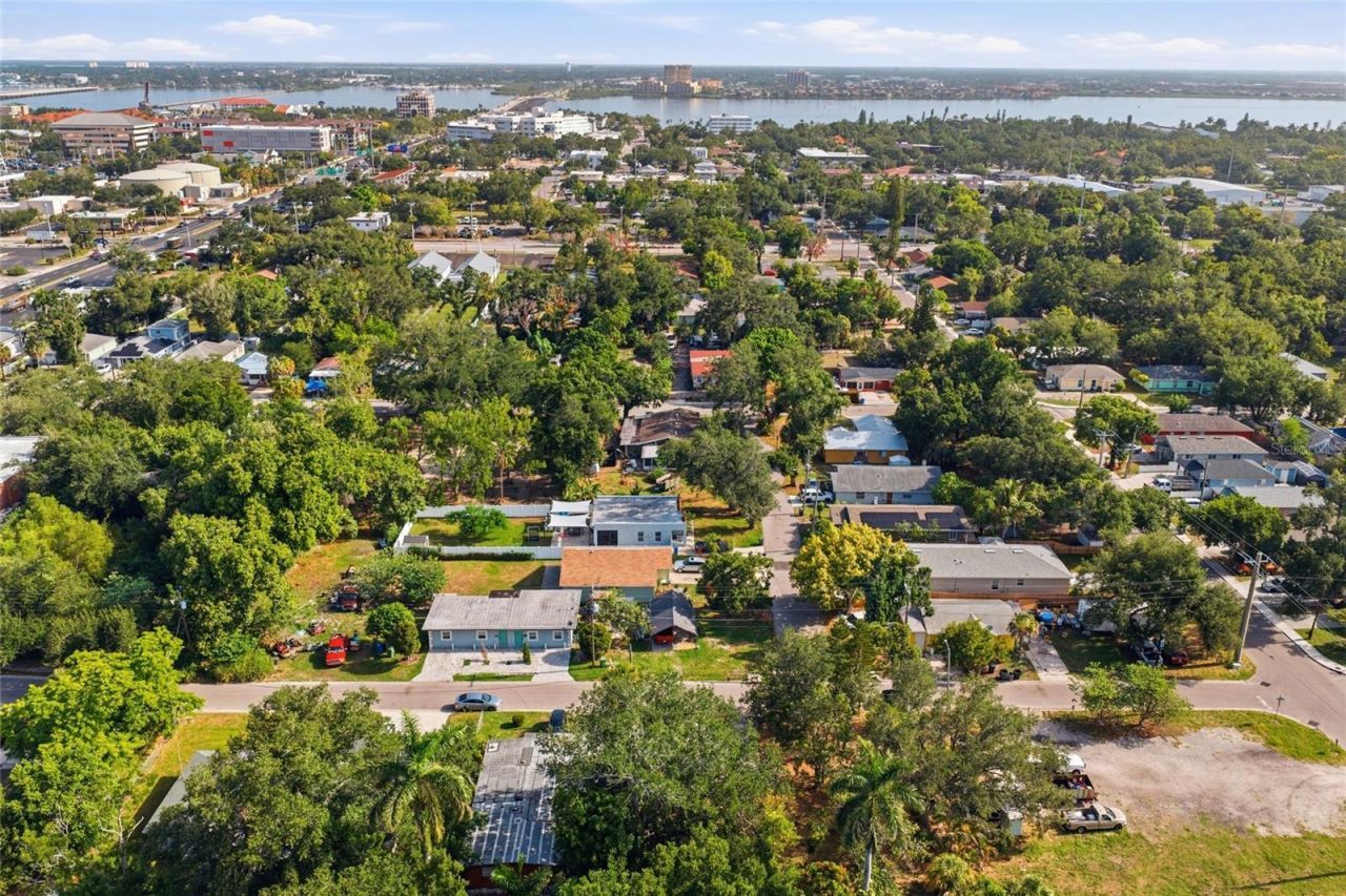 202 12th Avenue E, Bradenton, FL 34208 Photo