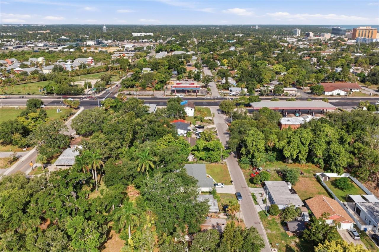 202 12th Avenue E, Bradenton, FL 34208 Photo