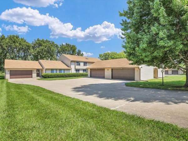 2463 Clayton Boulevard, Unit 2463, Champaign, IL 61822