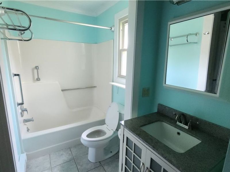 46103 New England Square, Unit B, New Waterford, OH 44445 Photo 15