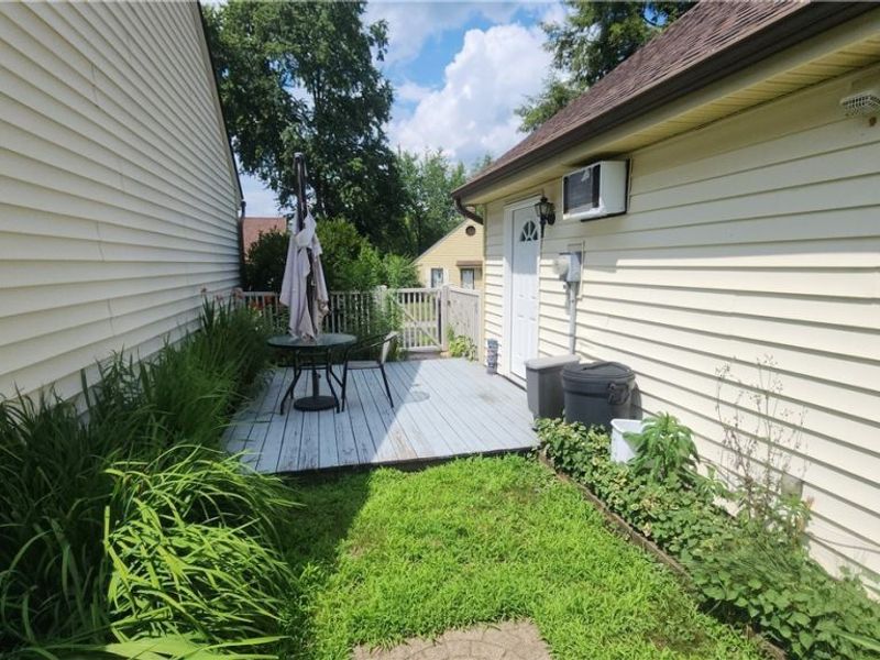 46103 New England Square, Unit B, New Waterford, OH 44445 Photo 20