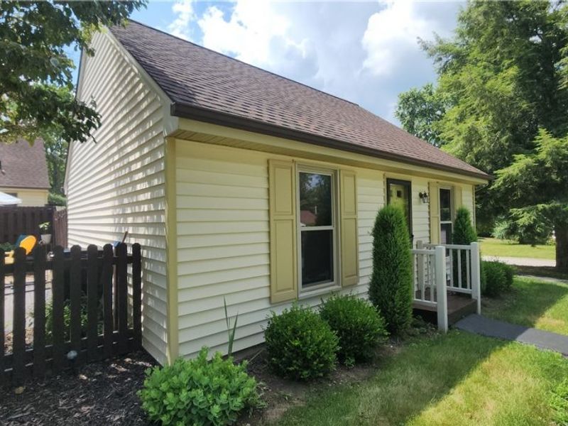 46103 New England Square, Unit B, New Waterford, OH 44445 Photo 22