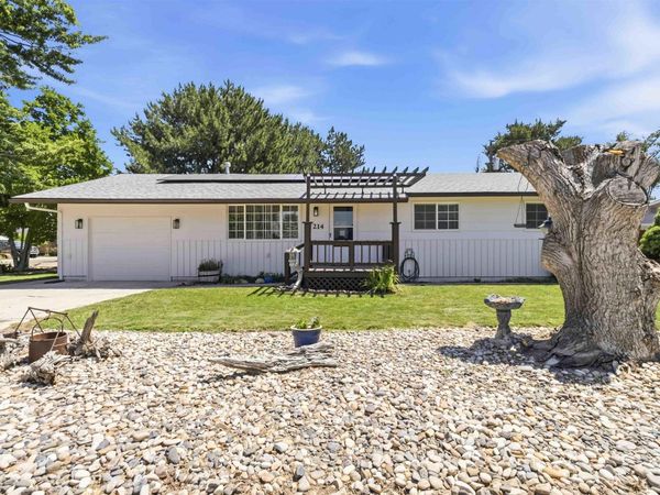 214 N Georgia Ave, Caldwell, ID 83605
