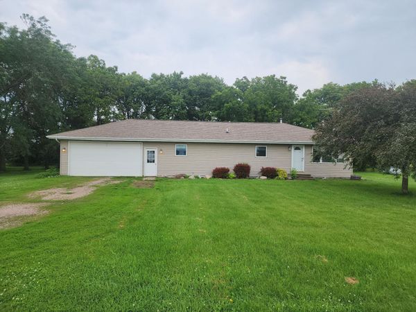1868 240th Avenue, Granada, MN 56039