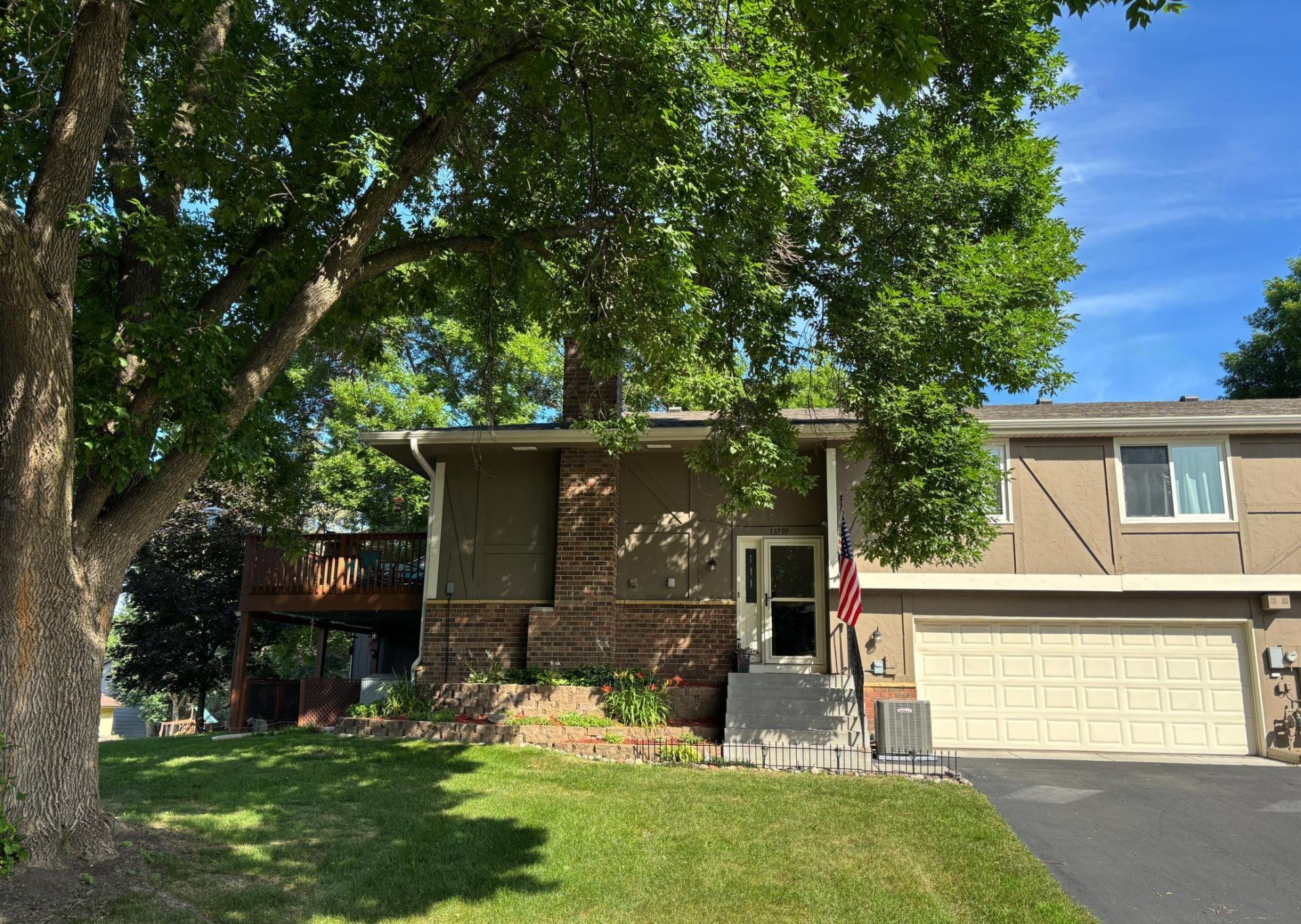 13799 74th Avenue N, Maple Grove, MN 55311 Main Photo