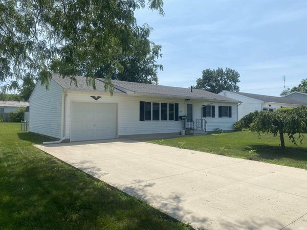 943 S Shank Street, Portland, IN 47371