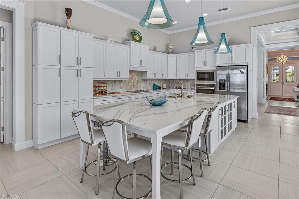 6387 Warwick Ave, Naples, FL 34113 Photo