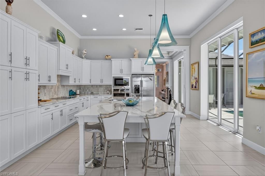 6387 Warwick Ave, Naples, FL 34113 Photo