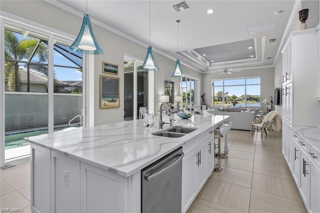 6387 Warwick Ave, Naples, FL 34113 Photo