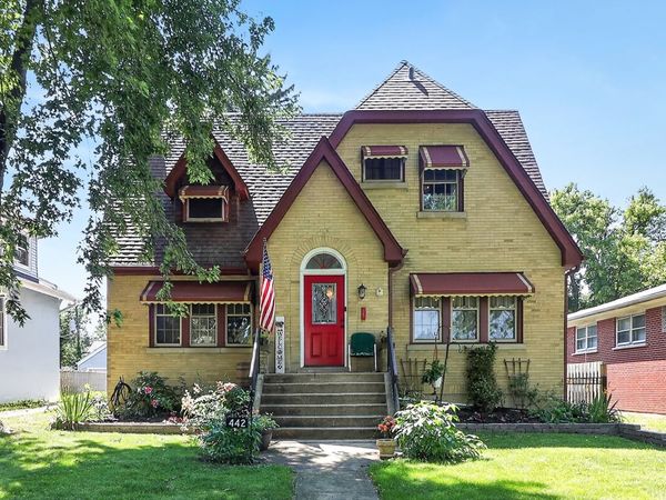 442 S Cornell Avenue , Villa Park, IL 60181