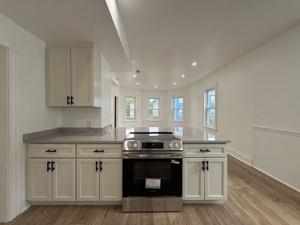 19 Reeves St, Unit 3, Worcester, MA 01607