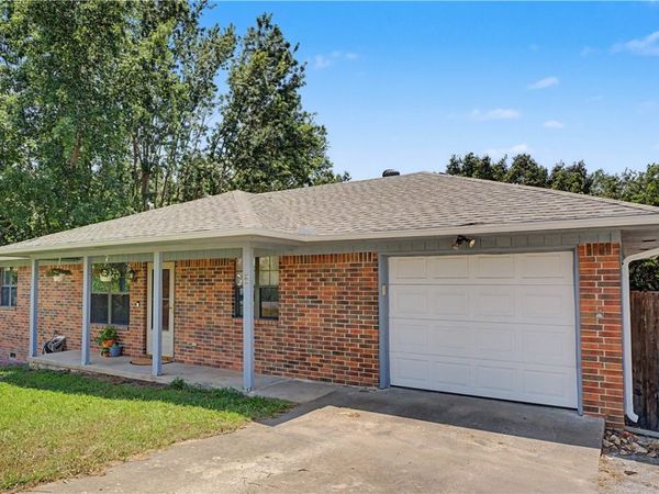 8 Dillow Lane, Bella Vista, AR 72714