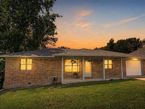8 Dillow Lane, Bella Vista, AR 72714